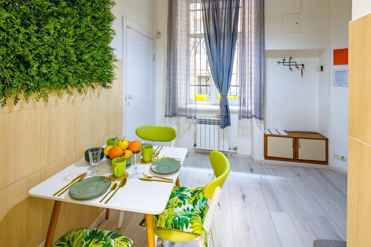 Bv Apartments Green リヴィウ エクステリア 写真