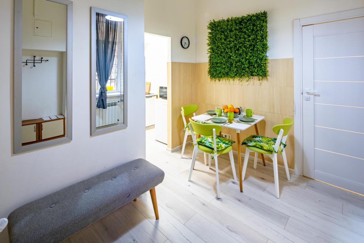 Bv Apartments Green リヴィウ エクステリア 写真
