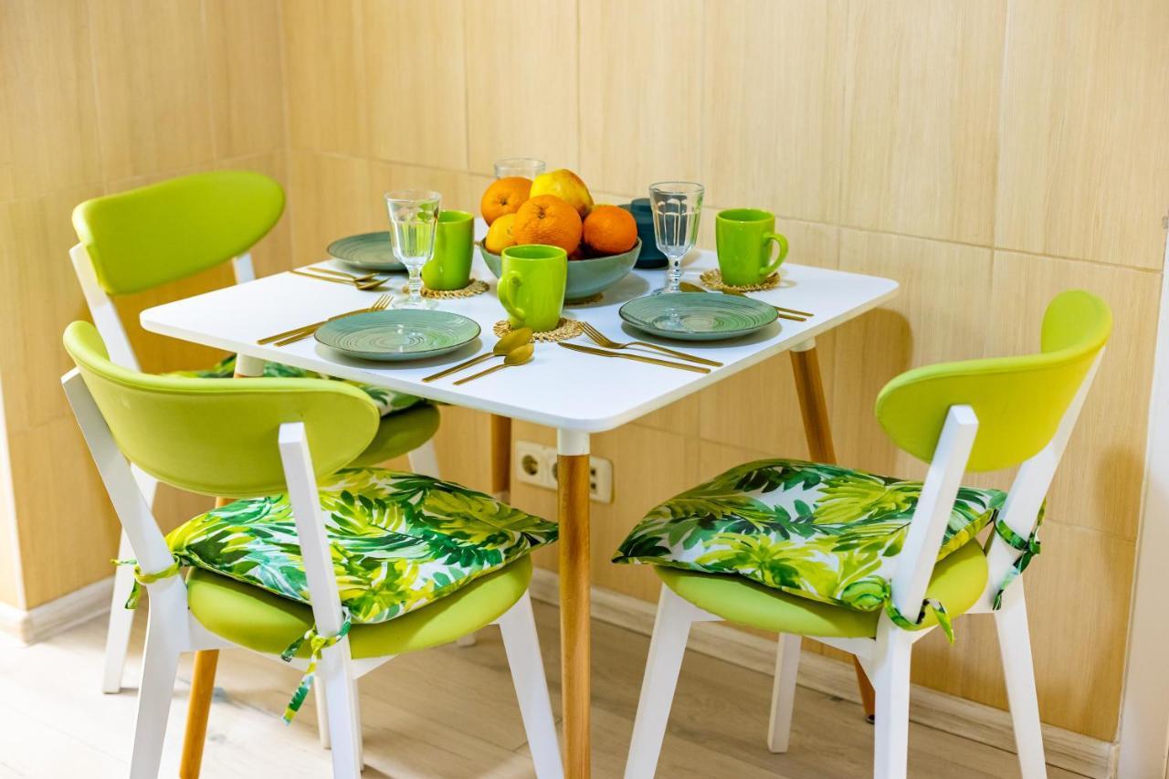 Bv Apartments Green リヴィウ エクステリア 写真