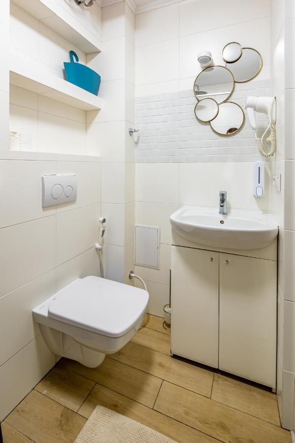 Bv Apartments Green リヴィウ エクステリア 写真